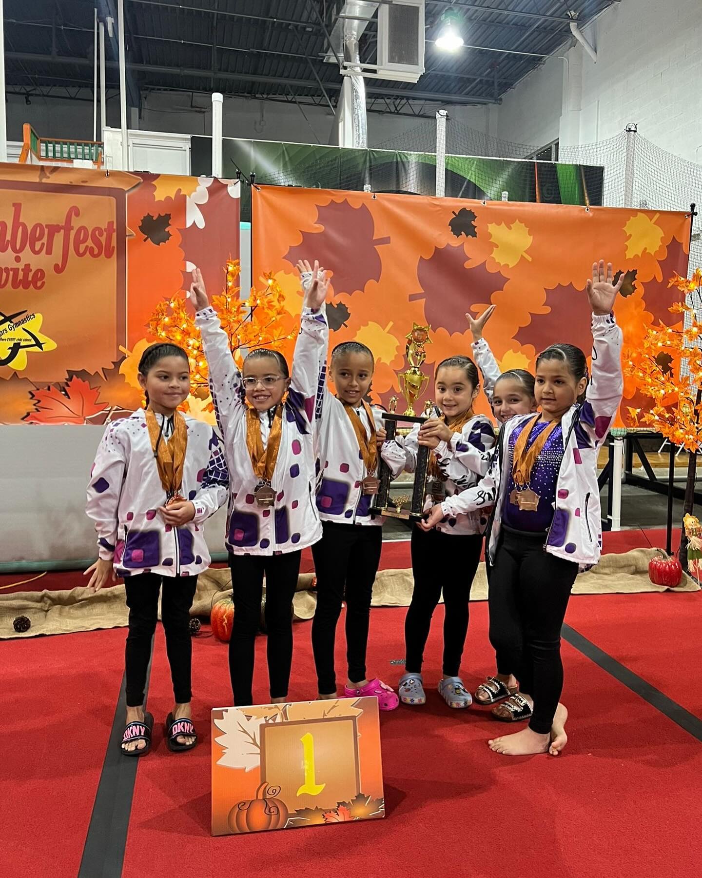 gimnasia competitiva en Miami equipo con medallas